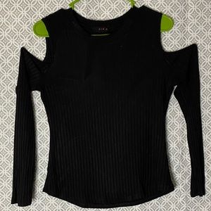 Black top size small